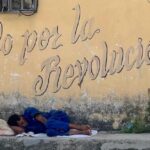 'Todo por la Revolución'