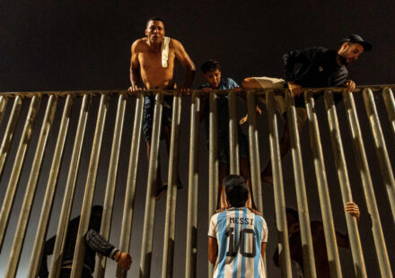 Almost 50,000 migrants crossed Morocco-Ceuta border over past 24 hours