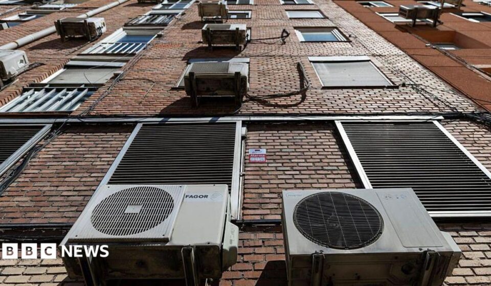 Amid heatwaves, Europeans turn to prized Chinese air-conditioner