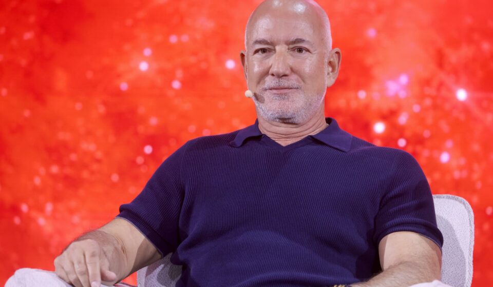Bezos' Blue Origin valued at $130 billion in first public fundraising round
