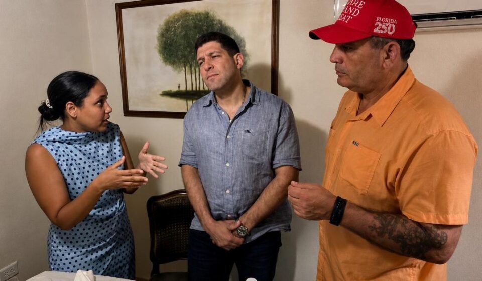 CUBA-EE UU: Candidato republicano se registra como agente del Gobierno cubano en EE UU
