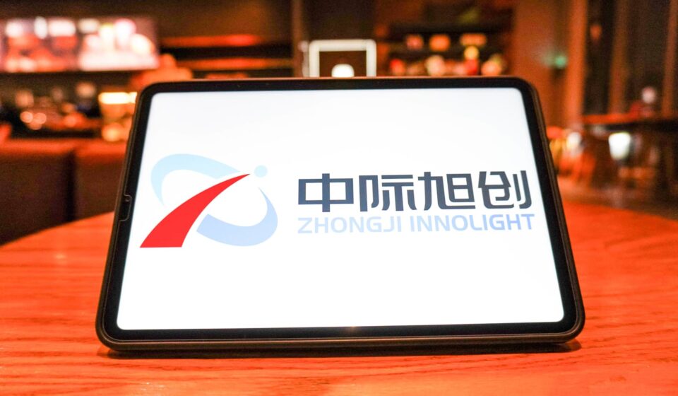 China AI supplier Zhongji Innolight Hong Kong debut