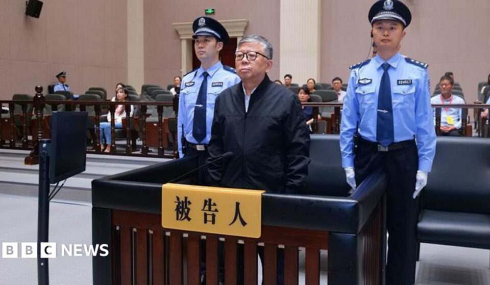 China official who received $325m worth of bribes sentenced to death