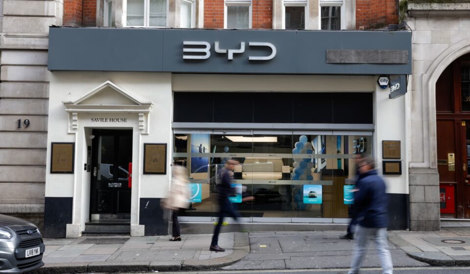 Chinese automakers expand in UK — and many Brits are embracing them