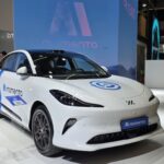Chinese autonomous-driving firm Momenta rises 3% in Hong Kong debut