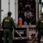 Crisis Migratoria: EE UU sentencia a 18 meses de prisión a un coyote cubano y será deportado
