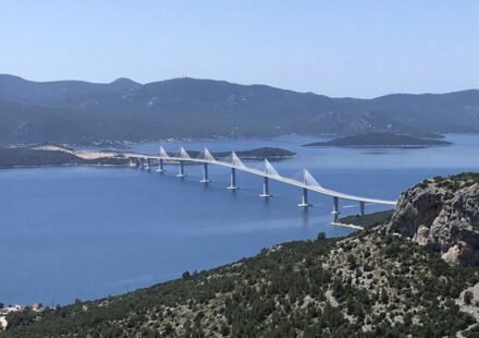 Croacia: Apenas aguantó cuatro años un puente construido por China
