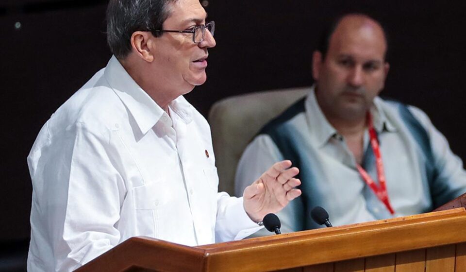 Cuba: El canciller cubano califica a EE UU de "voraz vecino del norte"