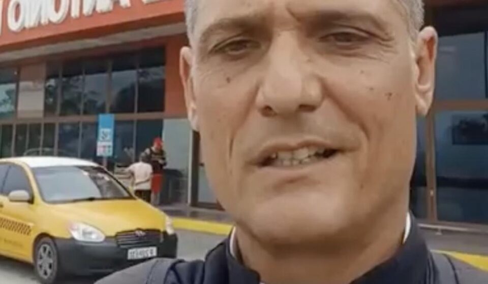 Cuba: El régimen impide viajar a EE UU al sacerdote Castor Álvarez