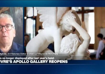 D. Rykner says the Louvre needs to be 'refurbished', Macron's big project is 'useless and expensive'