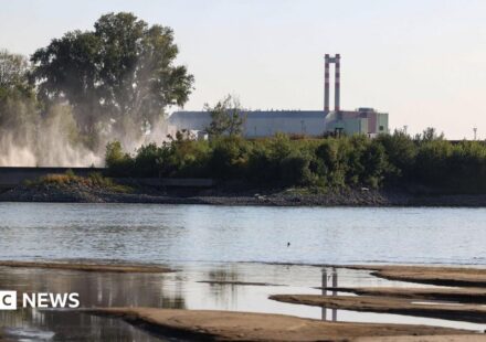 Danube's record low levels force shutdown of Hungary's only nuclear plant