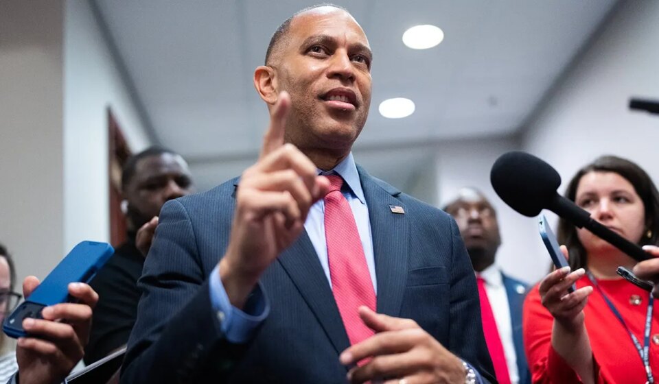 Democrats backs 5 new candidates in push for House control at midterms