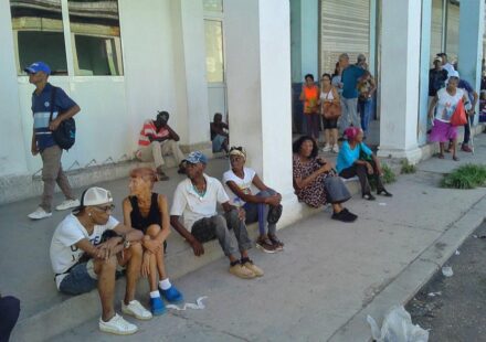 Demografía: Casi un cuarto de millón de cubanos emigraron en 2025