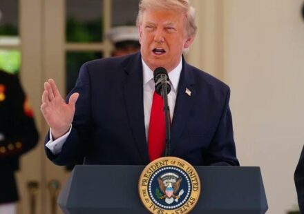 EE UU-Cuba: Trump dice que EE UU investiga si Irán tiene drones almacenados en Cuba