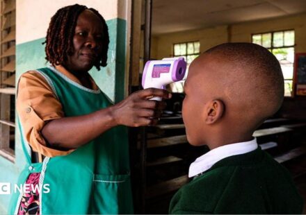Ebola outbreak: Uganda starts 42-day countdown to being declared free of the virus