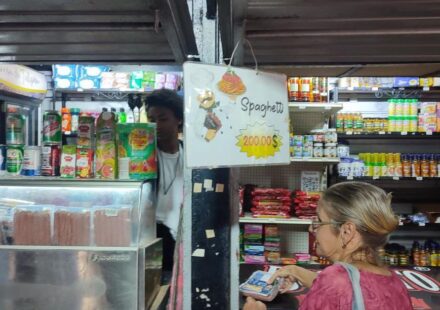 Economía: Cuba tardará tres años en completar una "estabilización de emergencia"