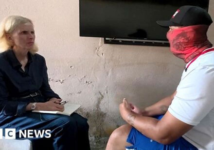 Ecuador: Confronting gang members at the heart of a drug battle