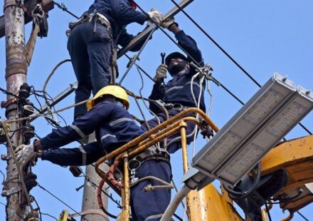 Energía: Hay poblaciones en Cuba con más de cien días sin luz, dice el ministro de Energia