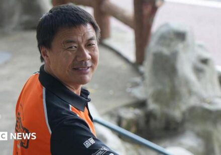 Food delivery rider wins China's top literary prize