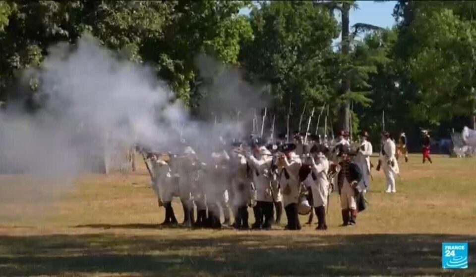 France highlights role in American independence with historical re-enactments