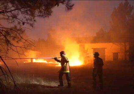 French firefighters work tirelessly to stop blaze from spreading