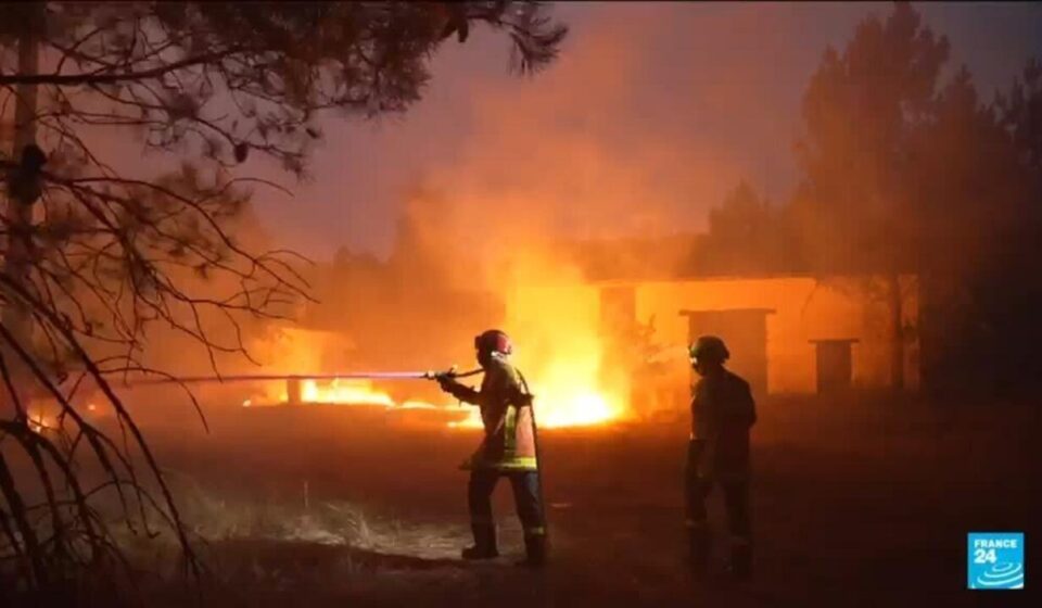 French firefighters work tirelessly to stop blaze from spreading
