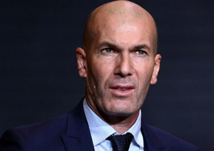 French football legend Zinedine Zidane set to become 'Les Bleus' new coach
