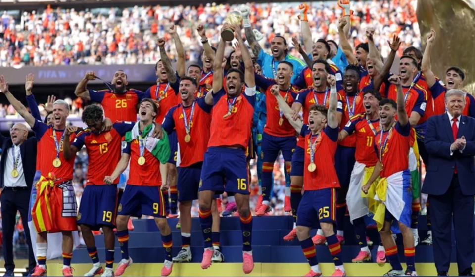 Fútbol: España logra su segundo Mundial 16 años después, al vencer a Argentina