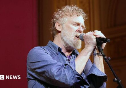 Glen Hansard: Oscar-winning songwriter killed in crash