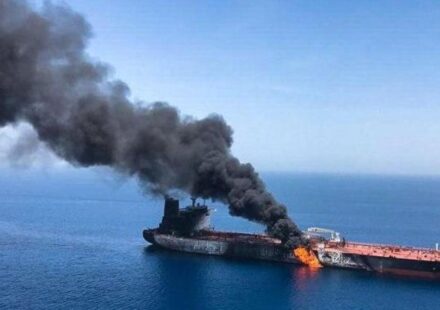 Golfo Pérsico: Irán dice que dos petroleros explotaron en Ormuz el domingo