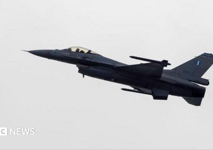 Greek F-16 fighter jet crash-lands at busy Zakynthos airport