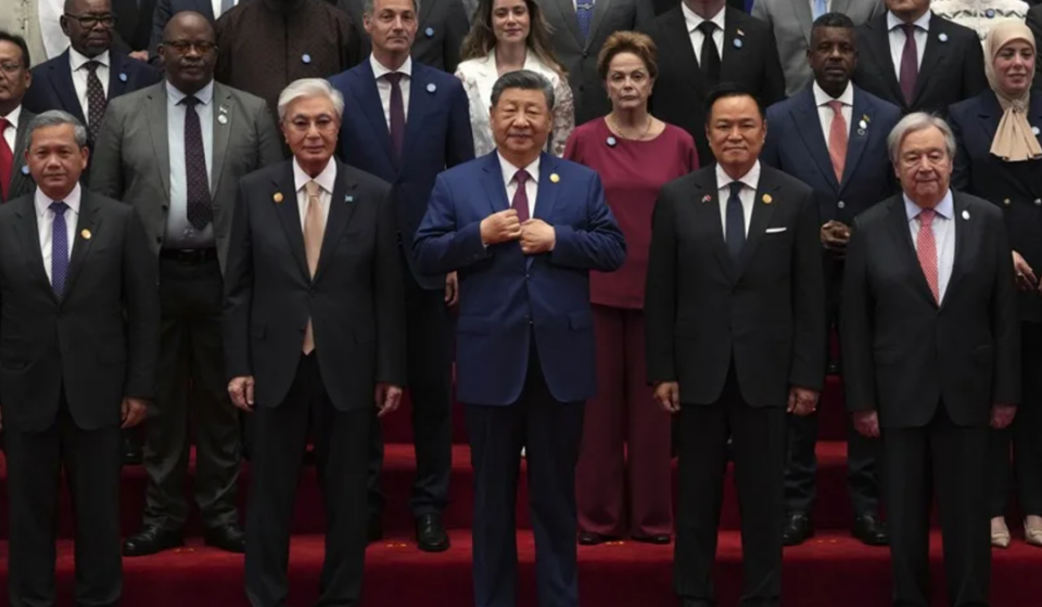IA: China lanza una organización de gobernanza con 29 países, como Cuba