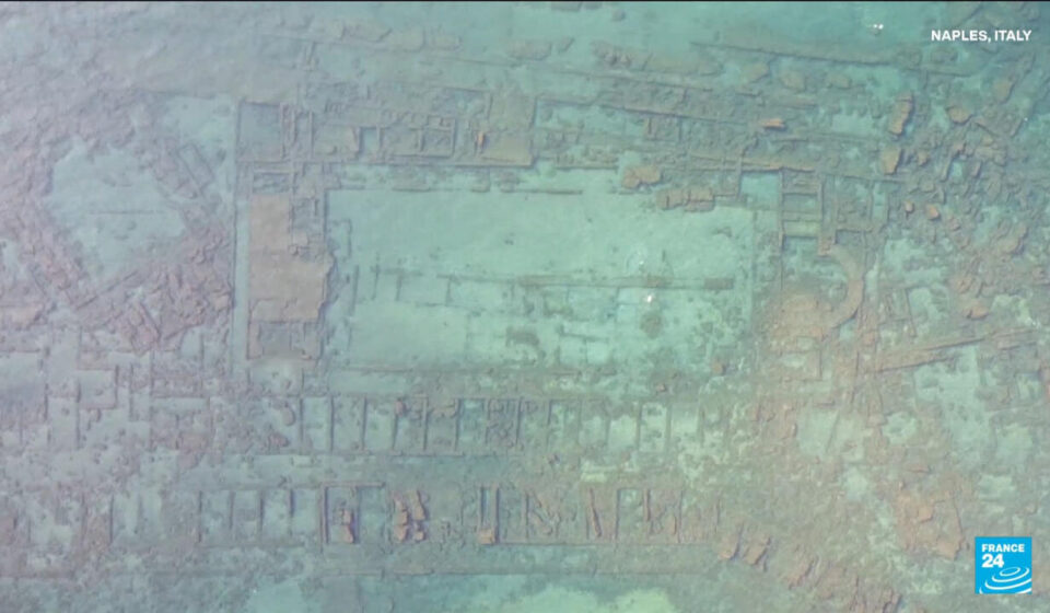 In Naples, archaeologists work to learn more about a submerged Roman city