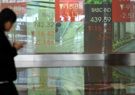 Indonesian stocks enter a bull market on rally from five-year low
