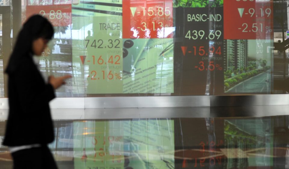 Indonesian stocks enter a bull market on rally from five-year low