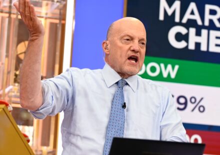 Jim Cramer sees a big risk to the bull market resurfacing — and it's not the Iran war