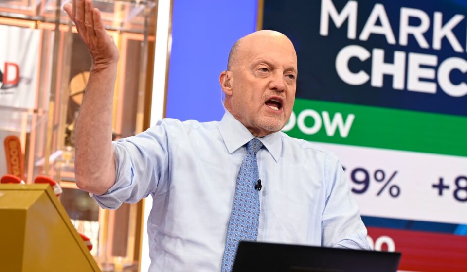 Jim Cramer sees a big risk to the bull market resurfacing — and it's not the Iran war