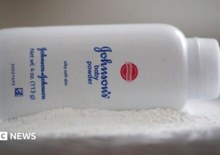 Johnson & Johnson offers to pay $5.5bn to settle baby powder lawsuits