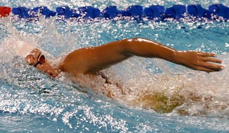 La nadadora cubana Andrea Becali impone récord en Australia