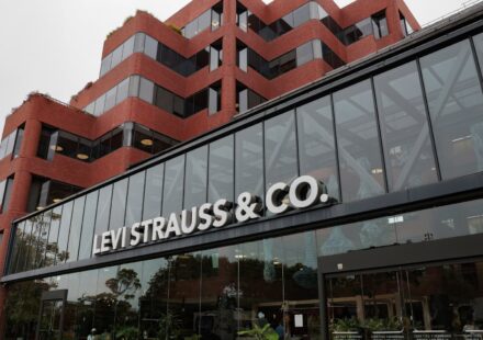 Levi Strauss (LEVI) Q2 2026 earnings
