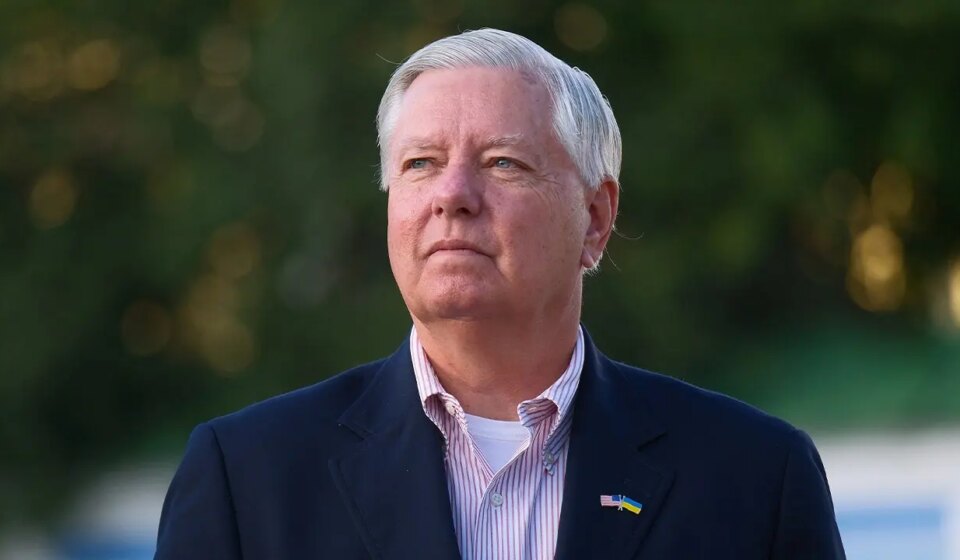 Lindsey Graham's final legislative push moves forward as Washington says goodbye