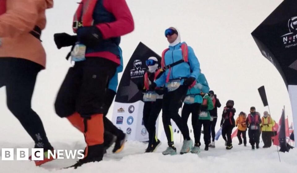Marathon runners compete on drifting sea ice at North Pole