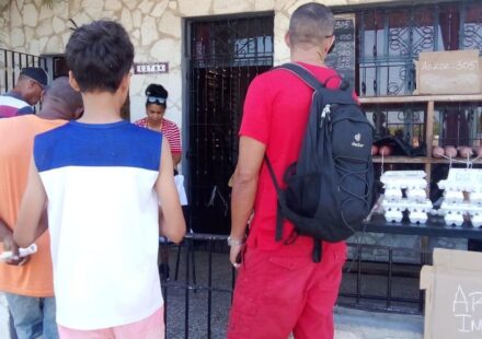 Matanzas: El dólar también hace cola