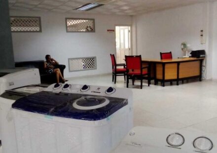 Matanzas: Lavadoras en dólares para una ciudad que sigue lavando a mano