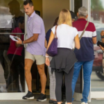 Migrantes: EE UU permite denegar la residencia permanente a solicitantes que pueden ser "una carga pública"
