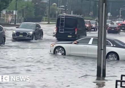 New York flash floods after storms cause widespread disruption