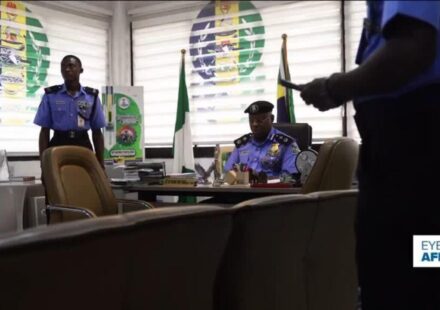 Nigerian police under pressure to reform force amid public distrust
