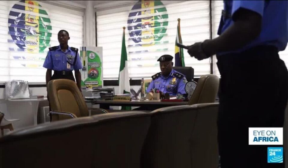 Nigerian police under pressure to reform force amid public distrust