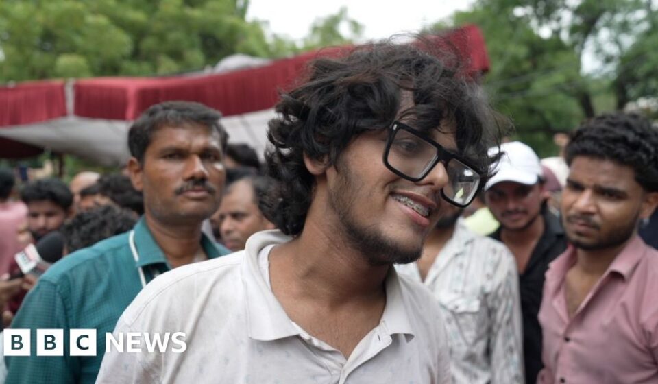 Protesters celebrate resignation of India's education minister