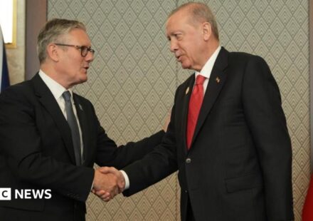 Sir Keir Starmer gifted gun and ammunition by Turkish president